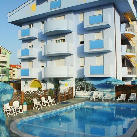 Residence Blumarine Giulianova Esterno foto