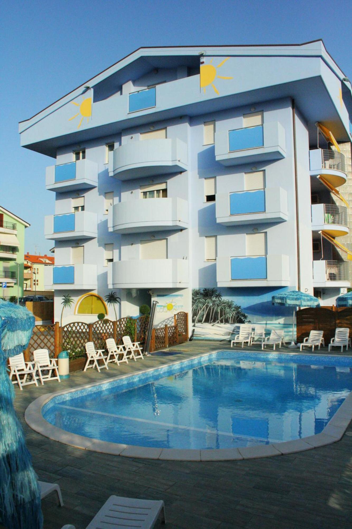 Residence Blumarine Giulianova Esterno foto