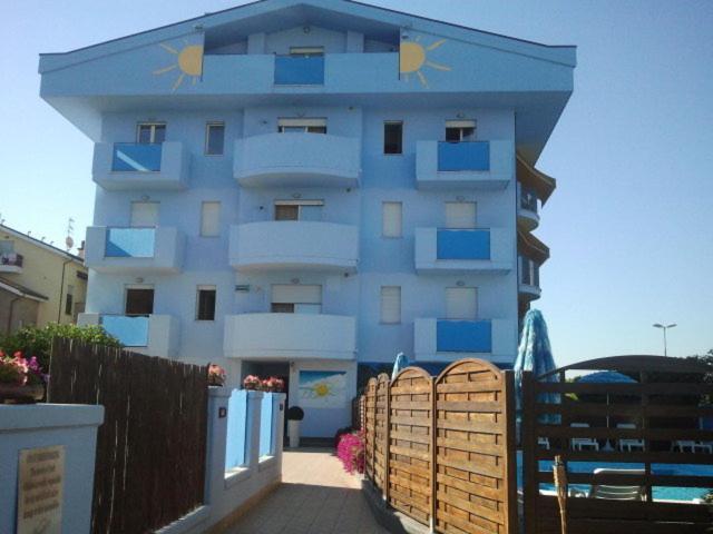 Residence Blumarine Giulianova Esterno foto