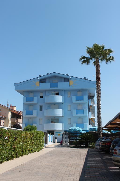 Residence Blumarine Giulianova Esterno foto